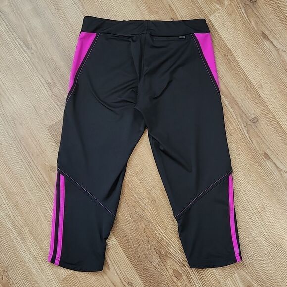 ☔️💜Adidas Black & Fuchsia Cropped Athletic Pants Medium - Picture 3 of 13